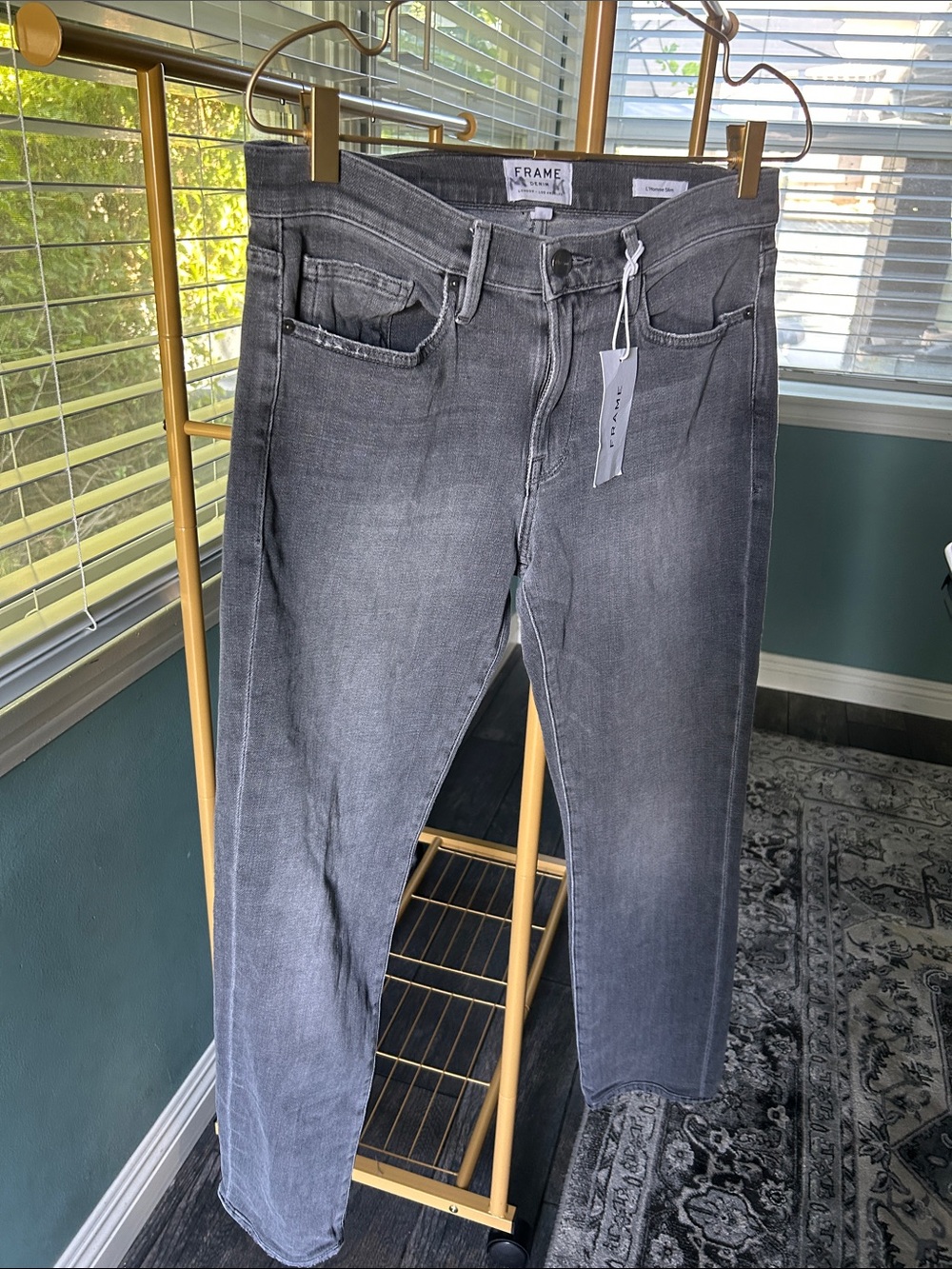 Frame Denim Men's Gray Slim Straight Jeans-NWT $228 MSRP.
